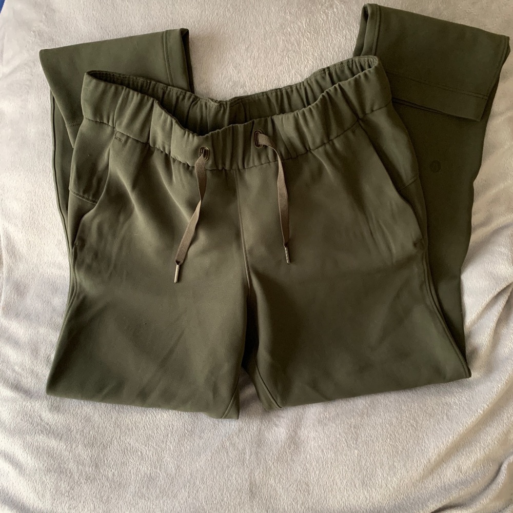 Lululemon on the fly 27”